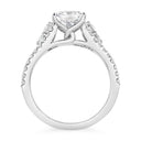 Anillo de compromiso con vástago dividido de diamantes cultivados en laboratorio tipo cojín de 3,10 quilates en oro blanco de 14 quilates