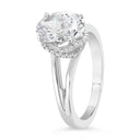 Anillo de compromiso con vástago dividido de diamantes cultivados en laboratorio ovalados de 2,69 quilates en oro blanco de 14 quilates