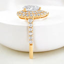 Anillo de compromiso con halo doble de diamantes cultivados en laboratorio en forma de pera de 2,53 quilates en oro amarillo de 14 quilates
