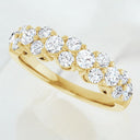 Alianza de diamantes cultivados en laboratorio redondos de 1,00 quilates en oro amarillo de 14 quilates