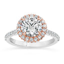 Anillo de compromiso con halo de diamantes cultivados en laboratorio redondos de 2,72 quilates en oro de dos tonos de 14 quilates