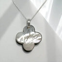 Mother-of-Pearl Clover Pendant in 925 Sterling Silver